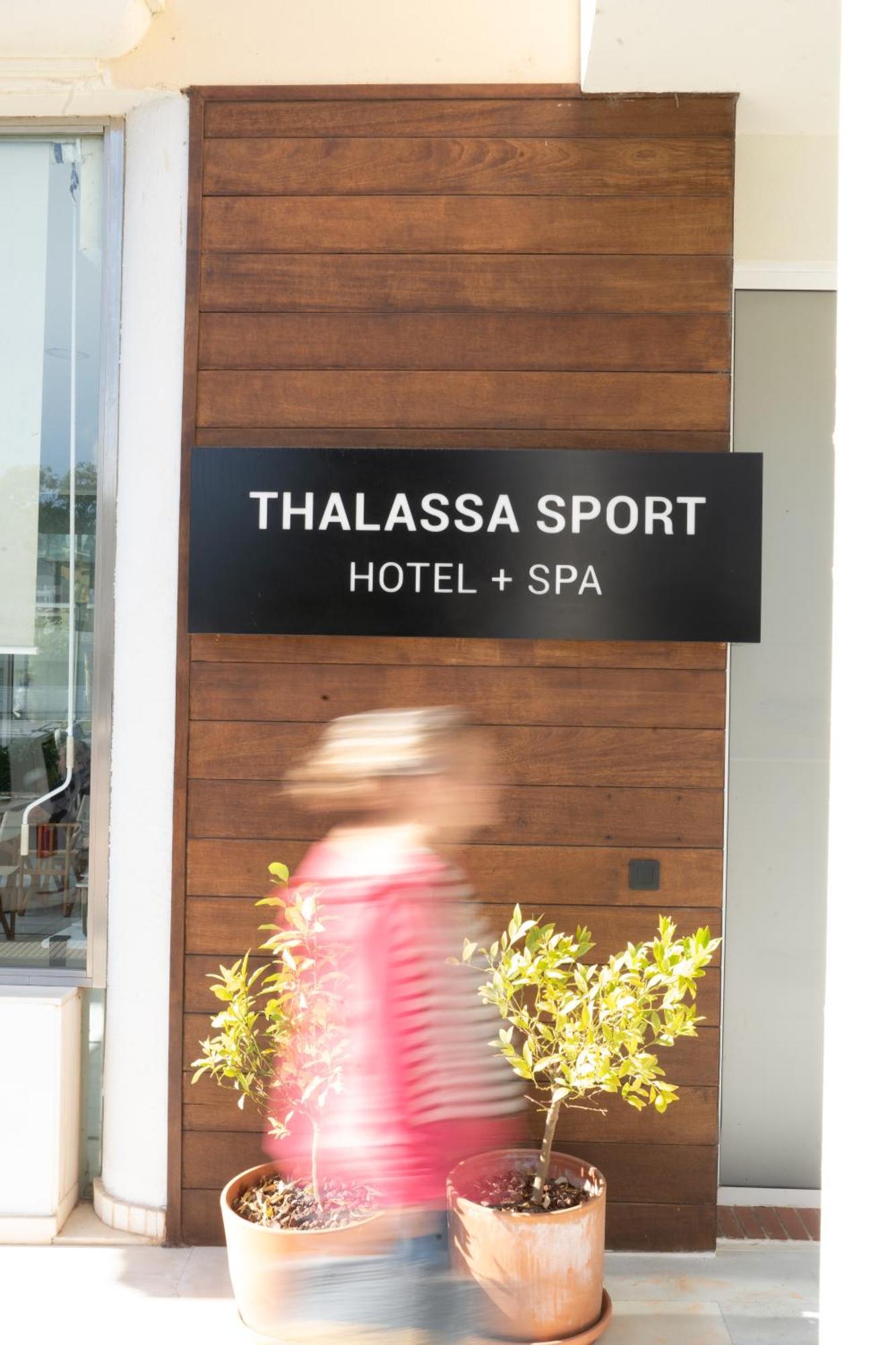 Hotel & Apartaments Thalassa Sport & Spa Roses Ngoại thất bức ảnh