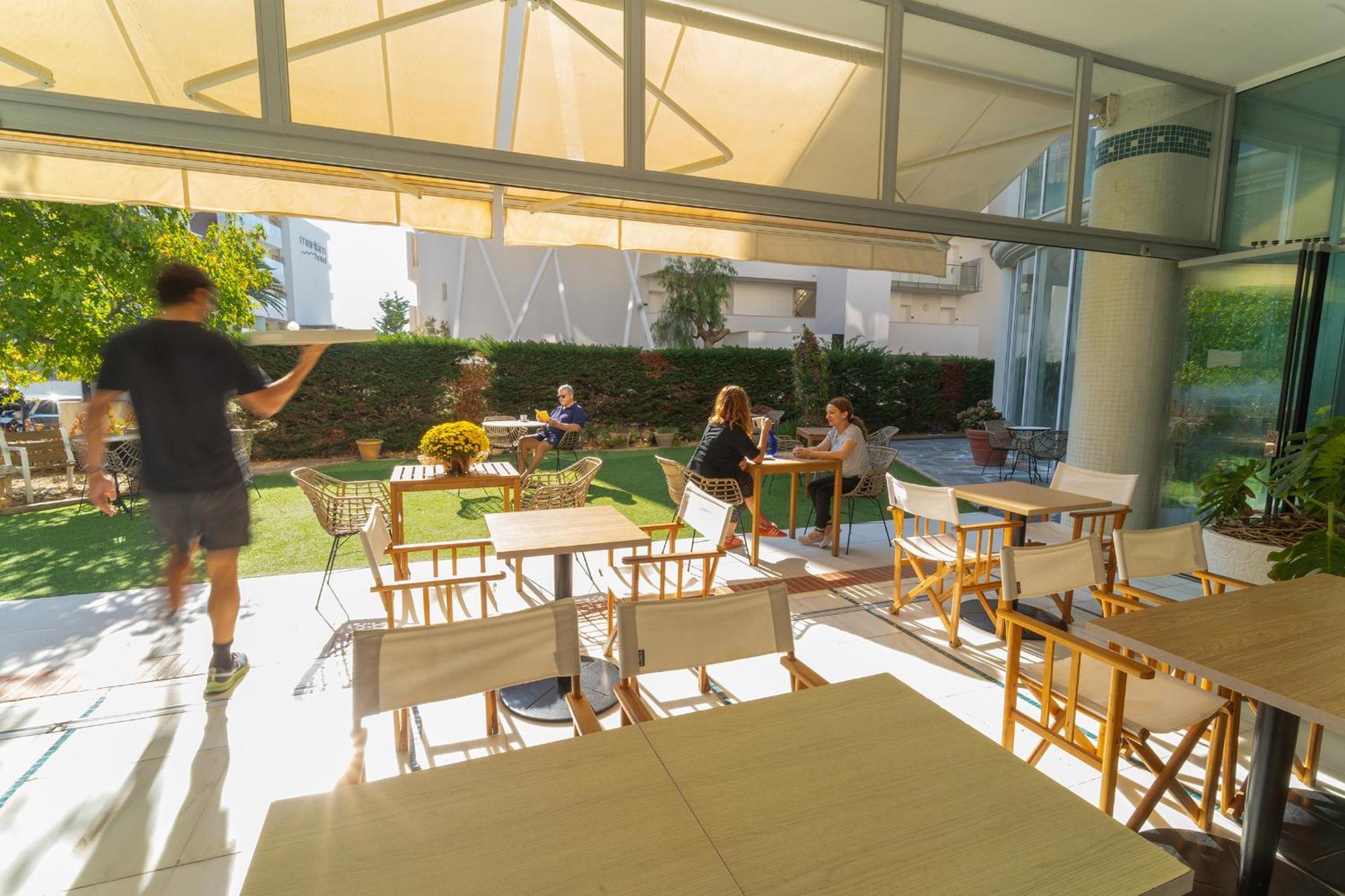 Hotel & Apartaments Thalassa Sport & Spa Roses Ngoại thất bức ảnh