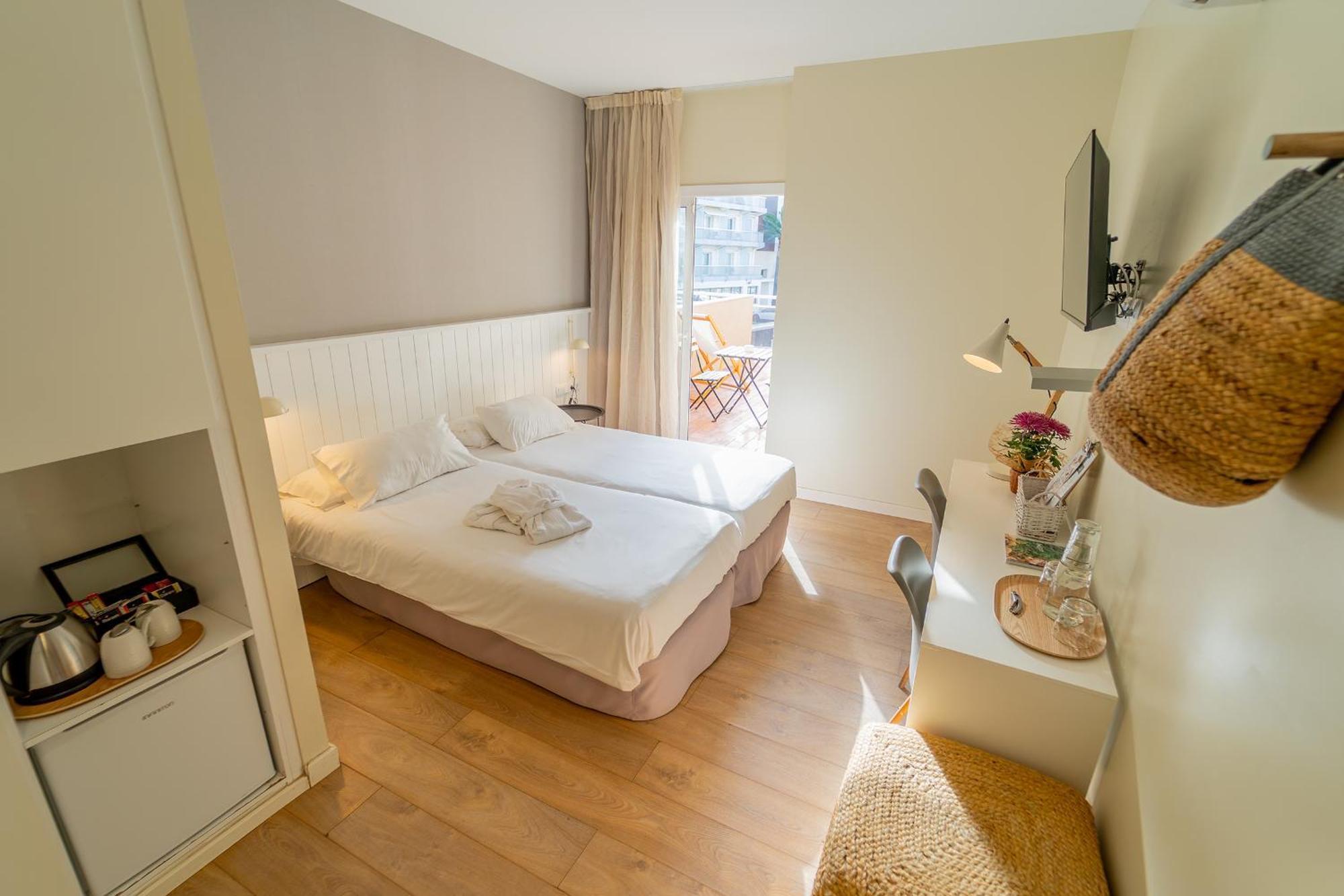 Hotel & Apartaments Thalassa Sport & Spa Roses Ngoại thất bức ảnh